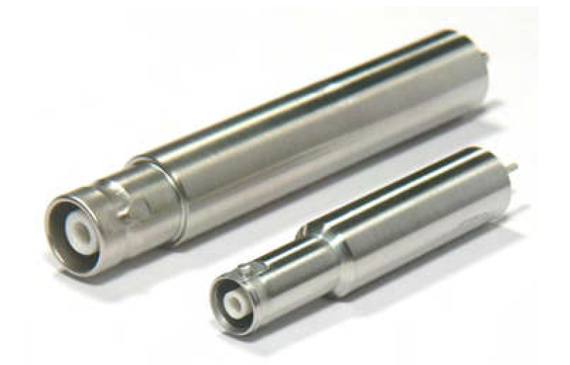 SHV20同轴馈通实物图；（下）SHV10实物图