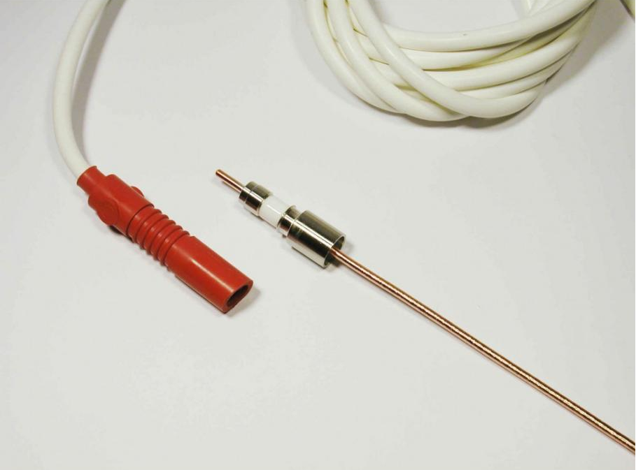 图2：5KV高压功率真空馈通焊接版实物图